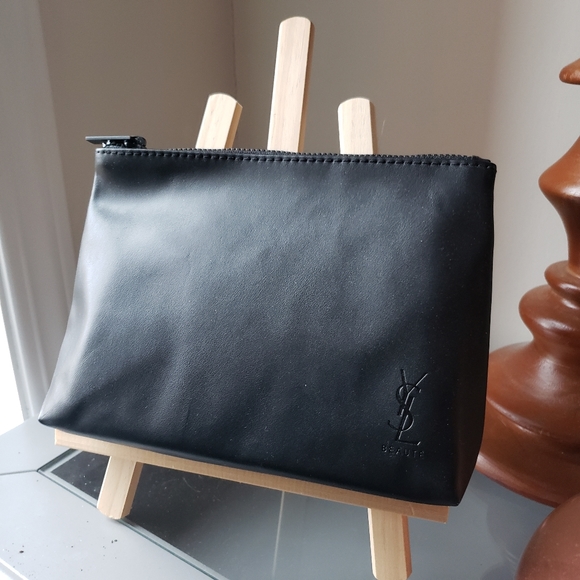 💖💖NWT Mystery Box-Makeup Cosmetics 5-8 Full-Size Items - Dior, Tarte, MAC - Picture 9 of 11